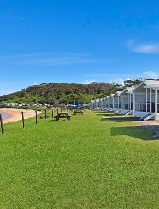 Blue Lagoon Beach Resort, Bateau Bay