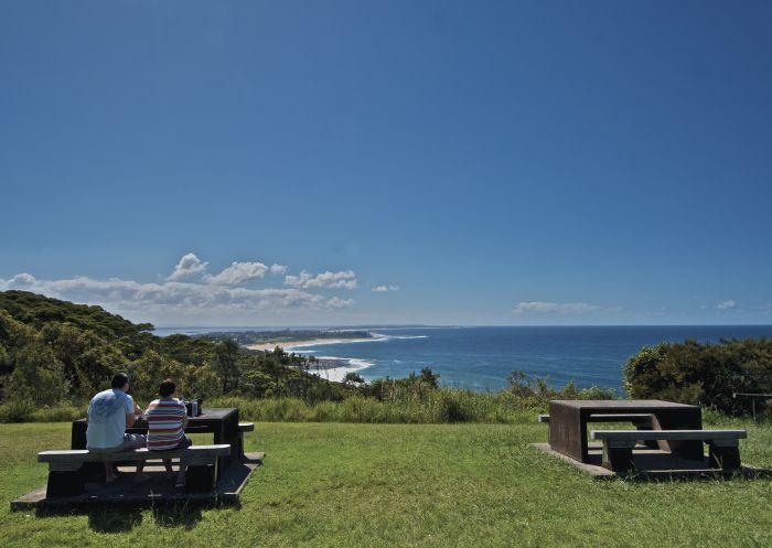 Crack Neck lookout, Wyrrabalong National Park