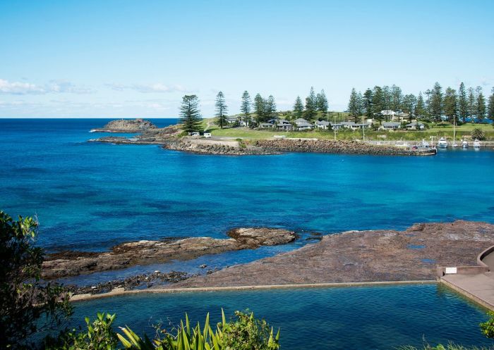 View of Continental Rock Pool, Kiama