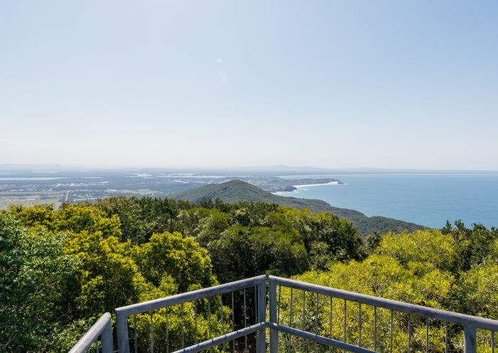 Cape Hawke lookout walk in Booti Booti National Park, Forster