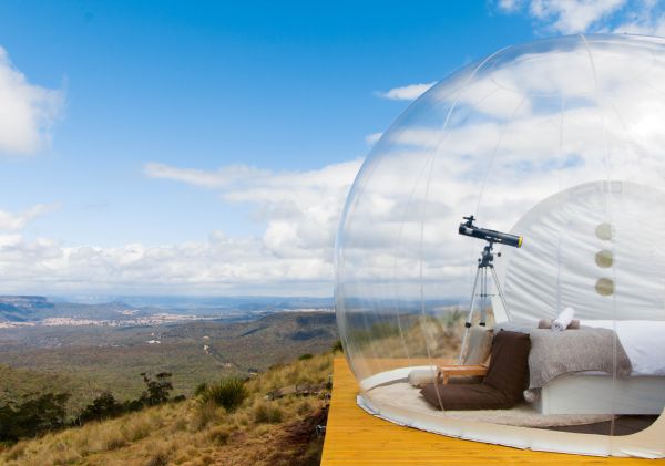 The Leo Bubbletent located halfway between Lithgow and Mudgee with views overlooking the Capertee Valley