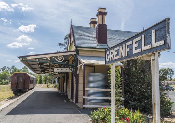 The Historic Railway Station in Grenfell, Cowra 