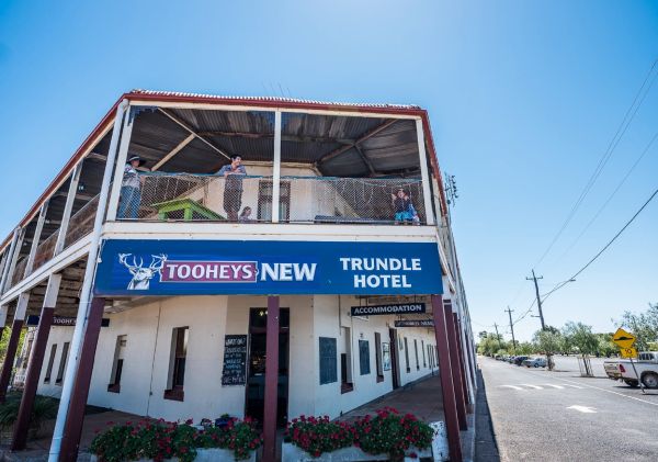 Trundle Hotel - Parkes Area