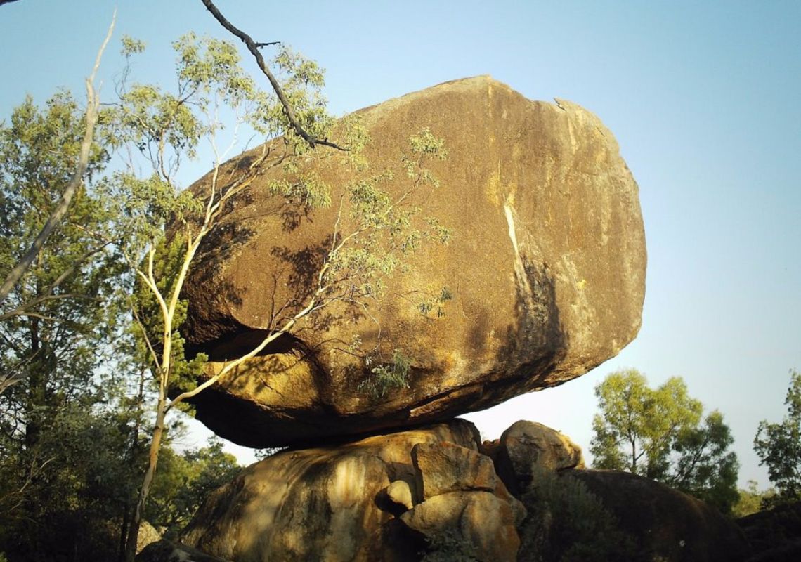 Boulders balancing by a creek, Cranky Rock Nature Reserve, Warialda