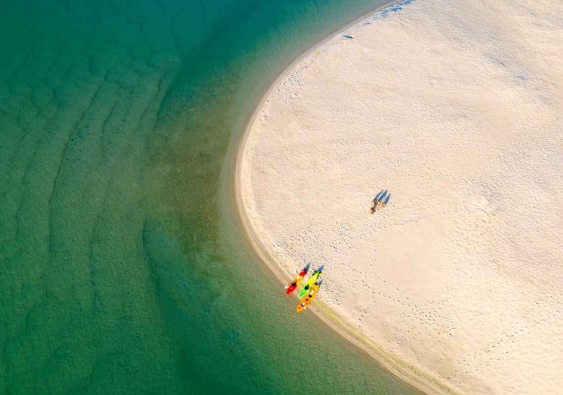 Kayaking to sand islands on Lake Mac with Jetbuzz Watersports