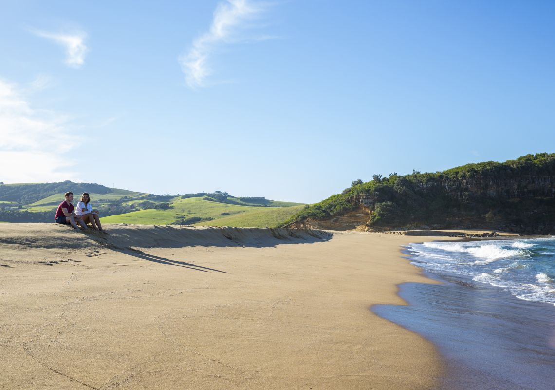 Couple enjoying a morning at Werri Beach, south of Kiama in Kiama Area, South Coast