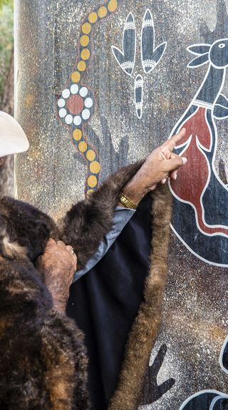 Peter Peckham of First Lesson Cultural Tours, Dubbo sharing his knowledge of Aboriginal art