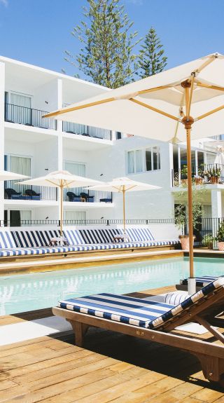 Swimming pool in boutique hotel Halcyon House, Cabarita Beach