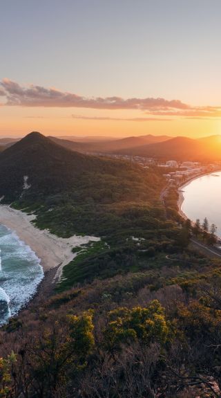 Scenic views over Shoal Bay Beach, Zenith Beach, Wreck Beach & Box Beach in Port Stephens