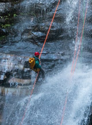 Abseiling in the Blue Mountains. Image credit: Dale Martin