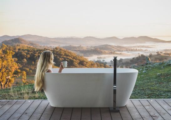 Enjoying the outdoor bath in the Sierra Escape - Mudgee